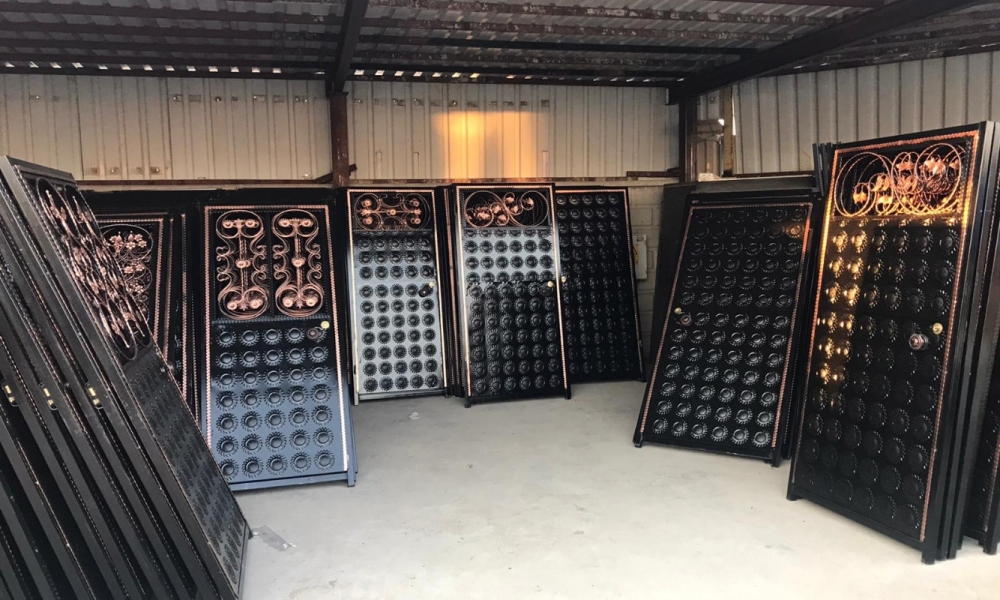 Demir Kapı ve Korkuluk